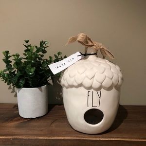 RAE DUNN FLY acorn birdhouse